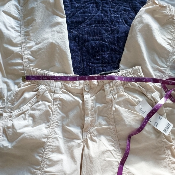 NWT Urban Outfitters Y2K Cargo pants, cereal, XS - Picture 7 of 9